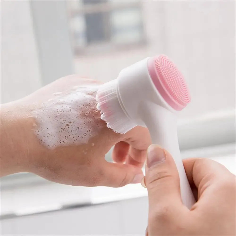 Silicone Facial Cleansing Brush.