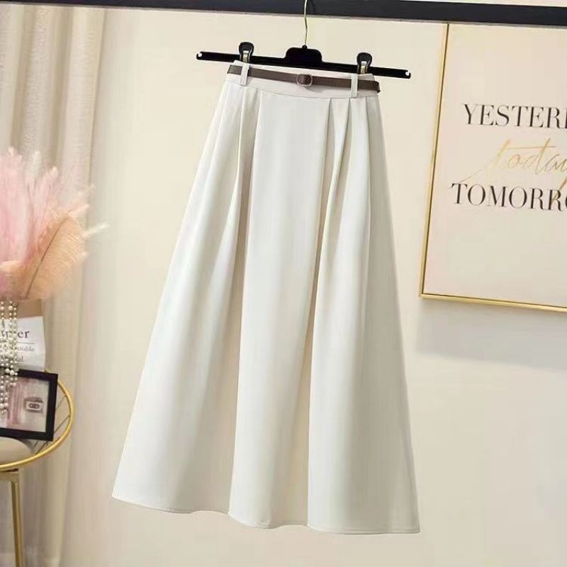 High Waist Drooping Large Skirt.